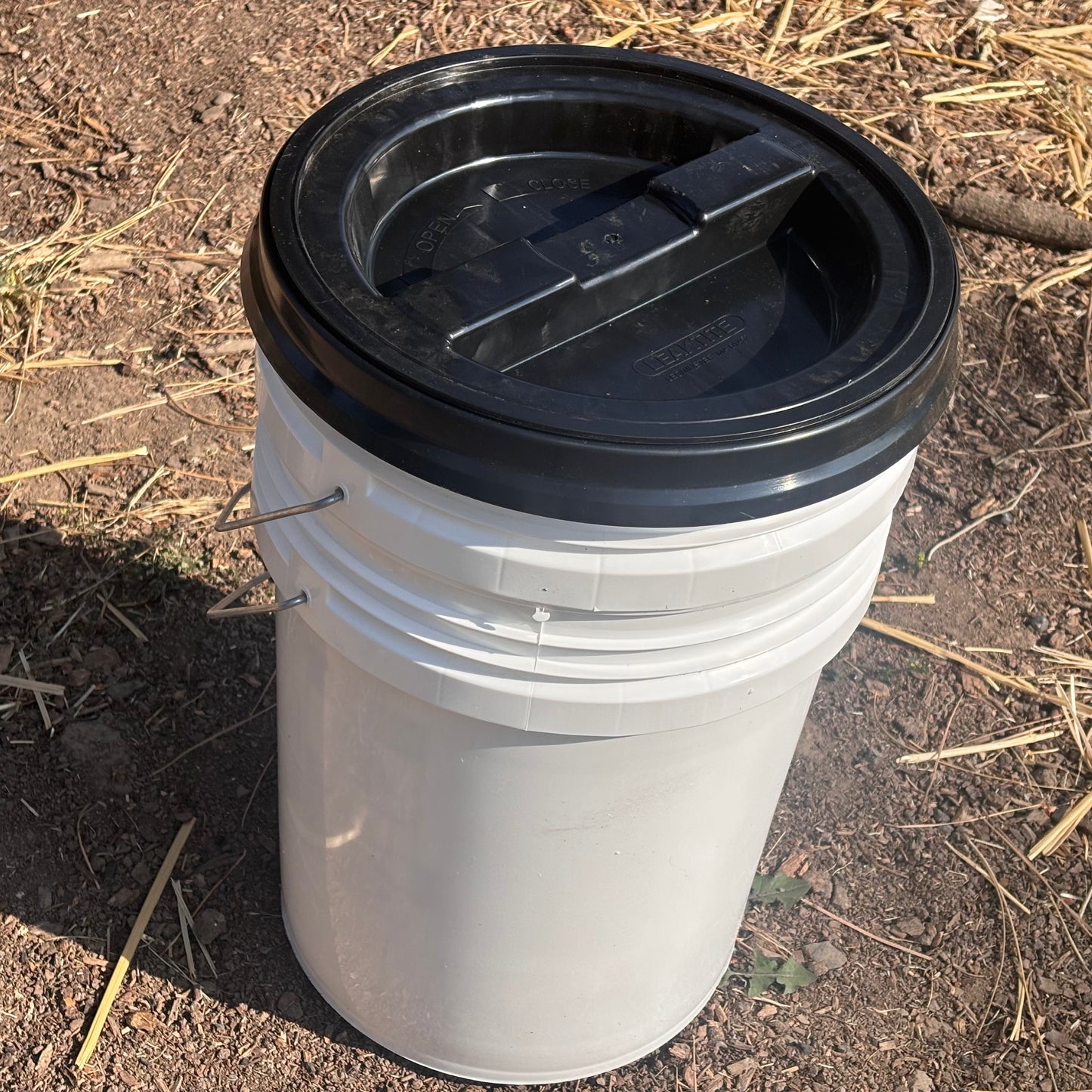 Griffin Family Bokashi Starter Kit (Fermentation Bin and Bran)