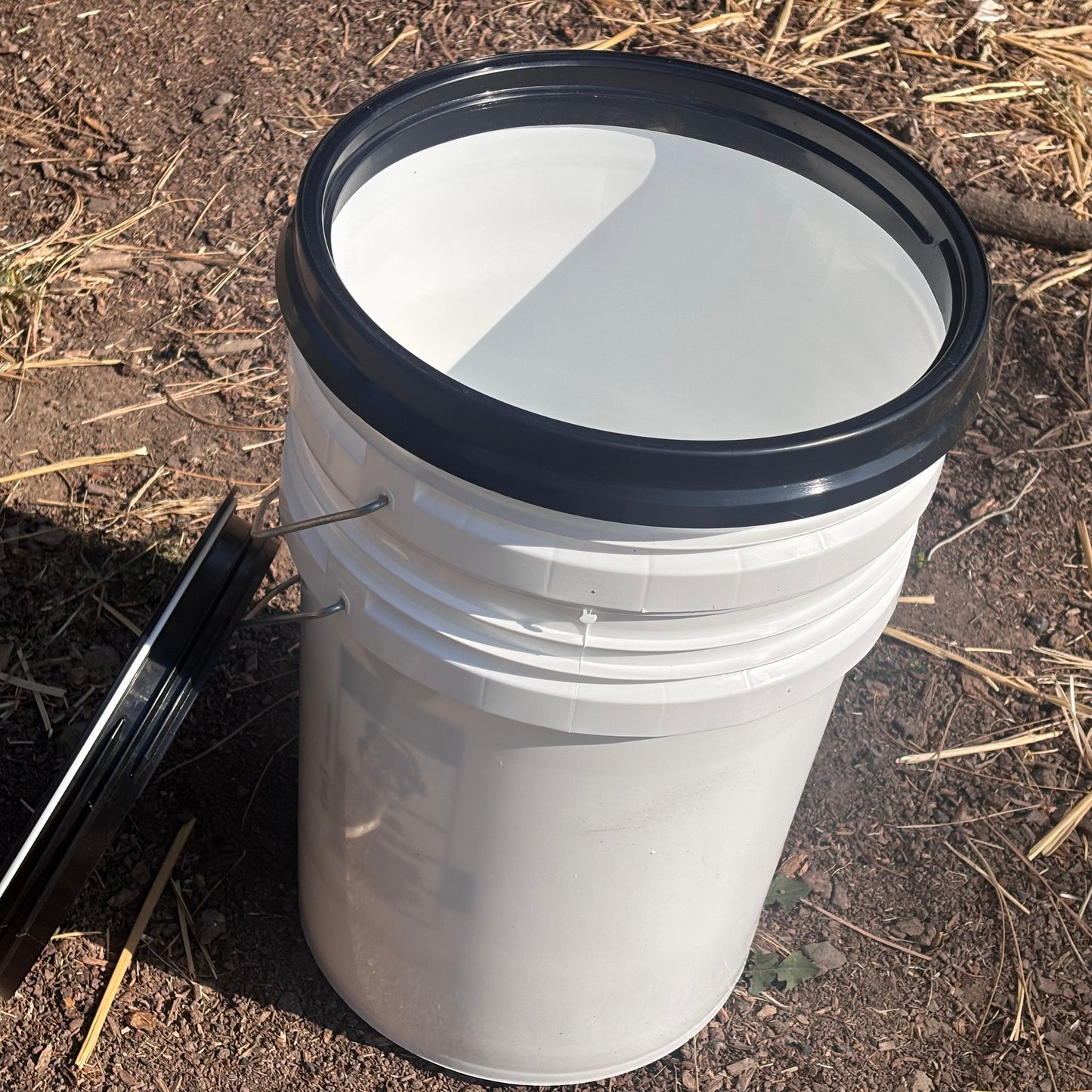 Griffin Family Bokashi Starter Kit (Fermentation Bin and Bran)