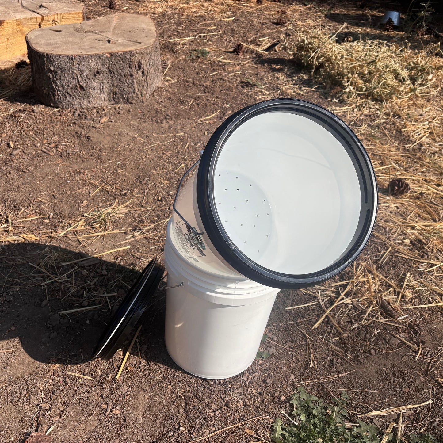 Griffin Family Bokashi Starter Kit (Fermentation Bin and Bran)